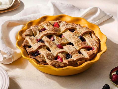 Get Ready for Baking Season With These Must-Have Tools and Bakeware Pieces