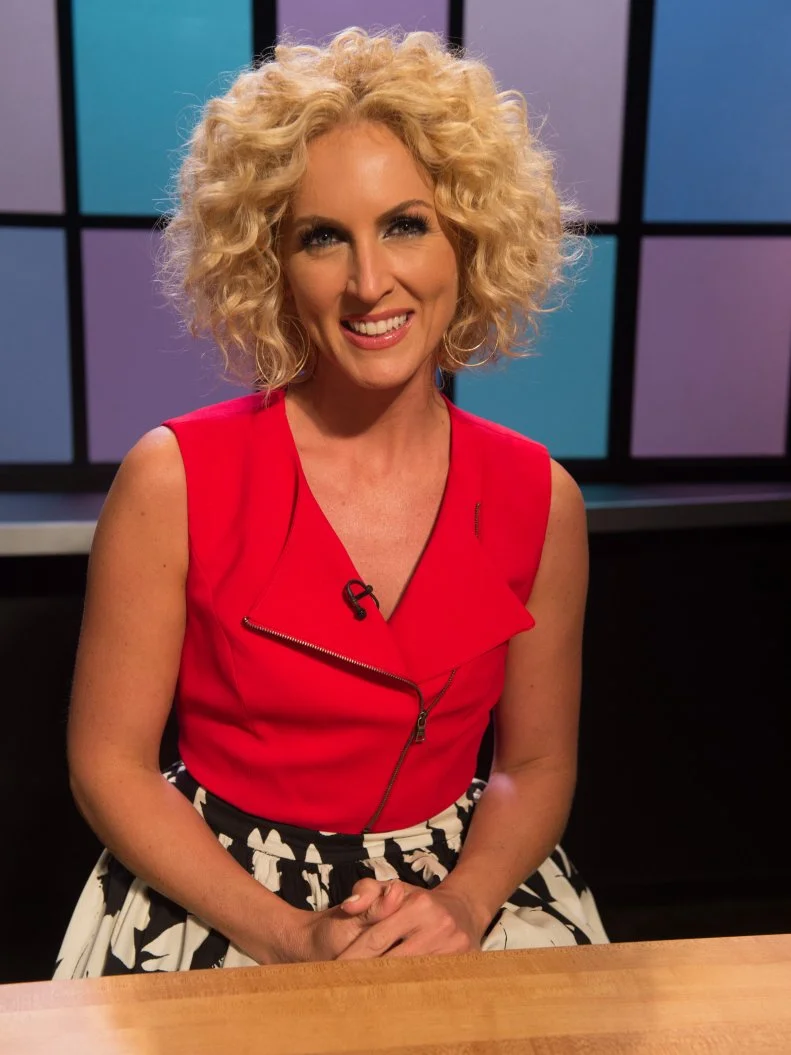 Guest judge Kimberly Schlapman, as seen on Food Network's Chopped Junior, Season 1.