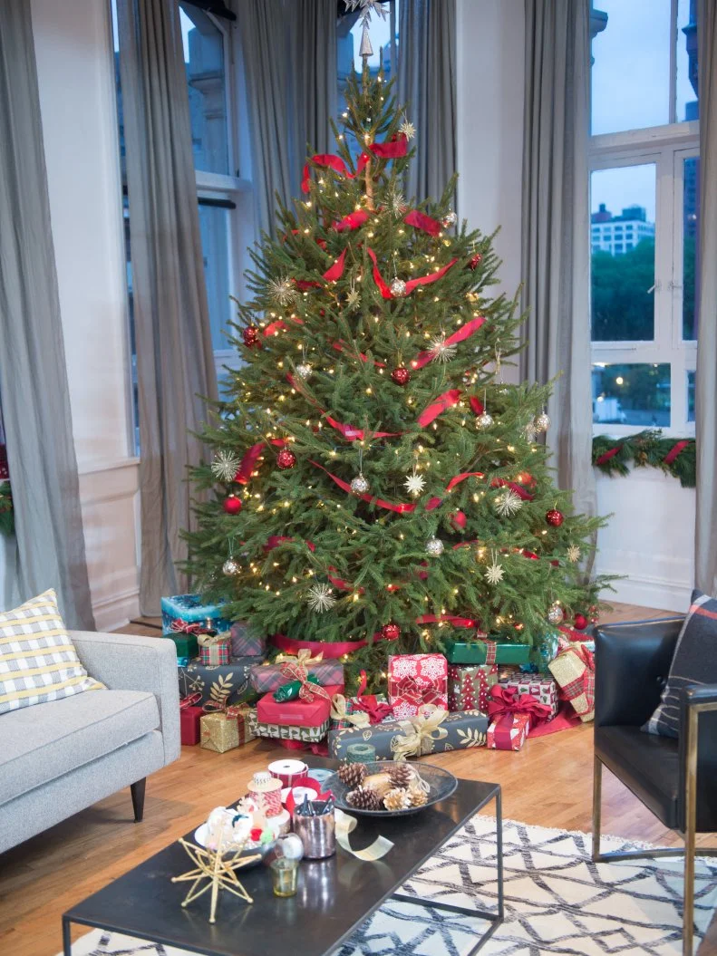 The set as seen on Food Network’s Bobby Flay’s Barbecue Addiction, Christmas at Bobby’s Special