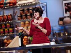 Finalist Rosa Graziano performs the Mentor Challenge, Introductory Videos, as seen on Food Network Star, Season 11.