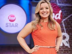 Guest judge Damaris Phillips during evaluation of the Star Challenge, Food Stars at Home for the Holidays, as seen on Food Network Star, Season 11.