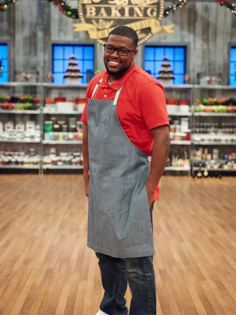 Contestant Shawne Bryan, as seen on Holiday Baking Championship, Season 3.