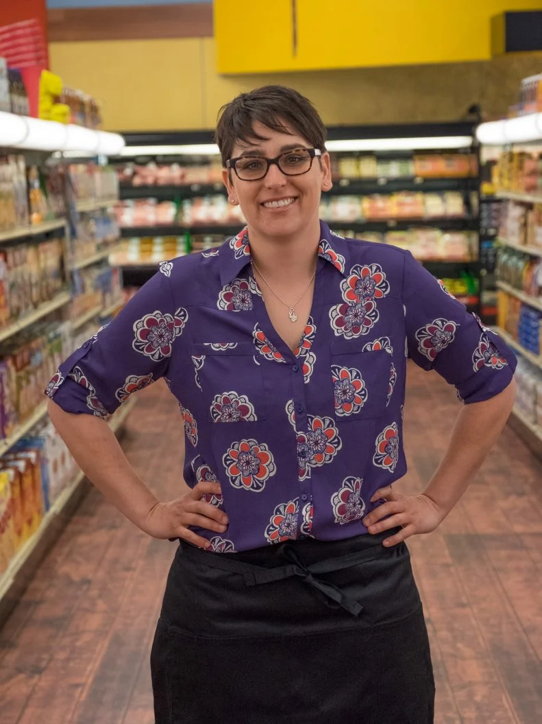 Portrait of contestant Nelle Bauer, as seen on Food Network's Guy's Grocery Games, Season 11.