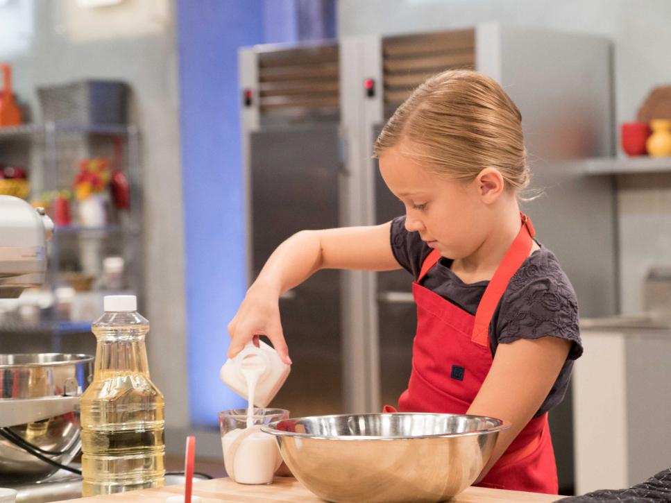 On the Set of Kids Sweets Showdown | Kids Sweets Showdown | Food Network