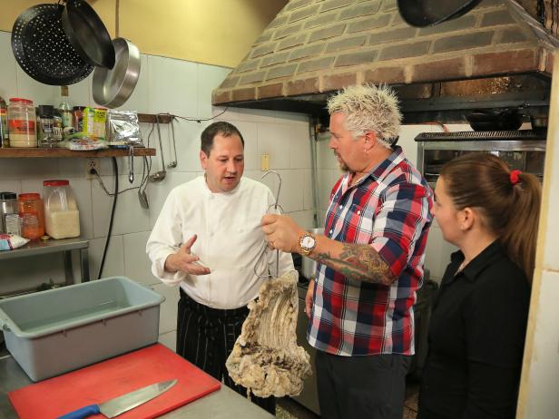 Https Www Foodnetwork Shows Cooking Live Episodes You Asked Dv2412h Al Carbon Guy Fieri 4 S4x3 Jpg Rend Hgtvcom 616 462 Jpeg