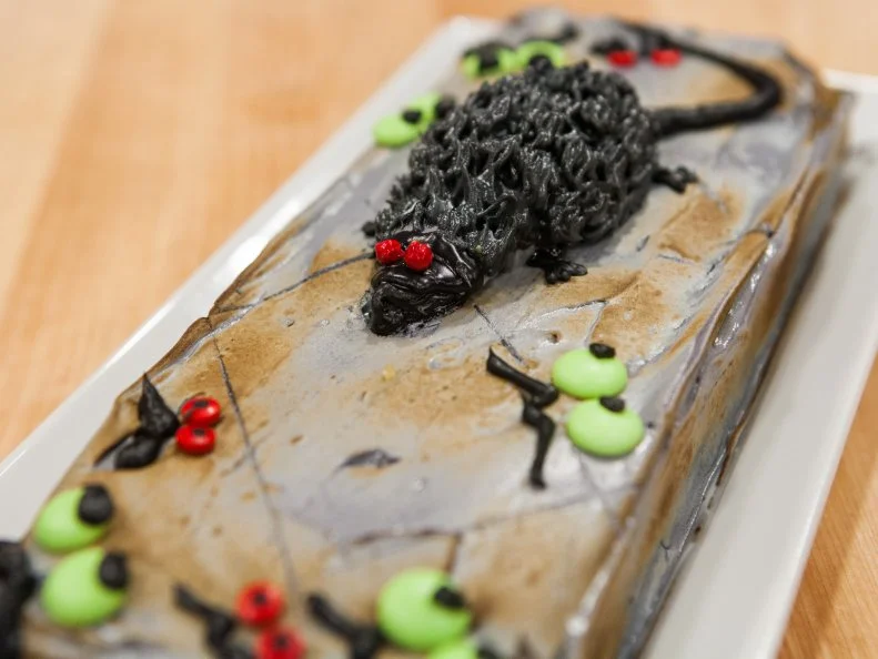 Jessica Scott's RAT themed PASSIONFRUIT ALMOND TART W/ MERINGUE AND SPAGHETTI BARK, as seen on Halloween Baking Championship, Season 3.