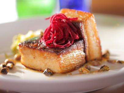 Photo from the restaurant listing for Fleetwood's on Front St.