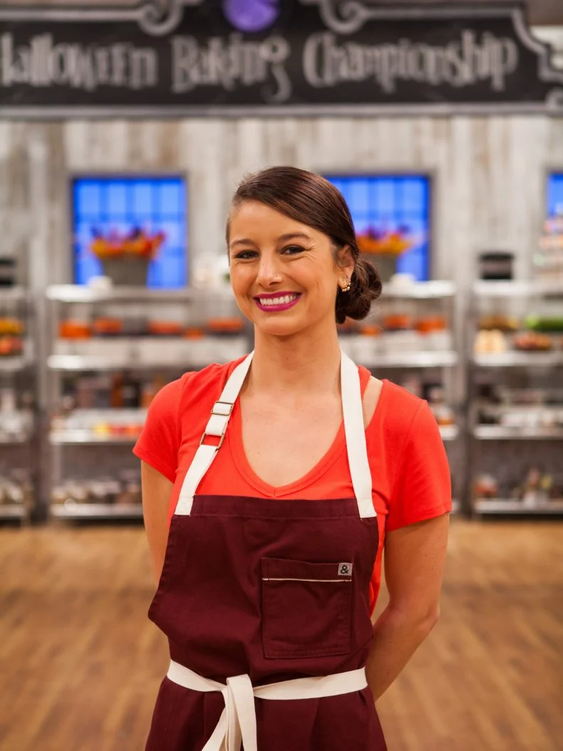 Jessica Scott, as seen on Halloween Baking Championship, Season 3.