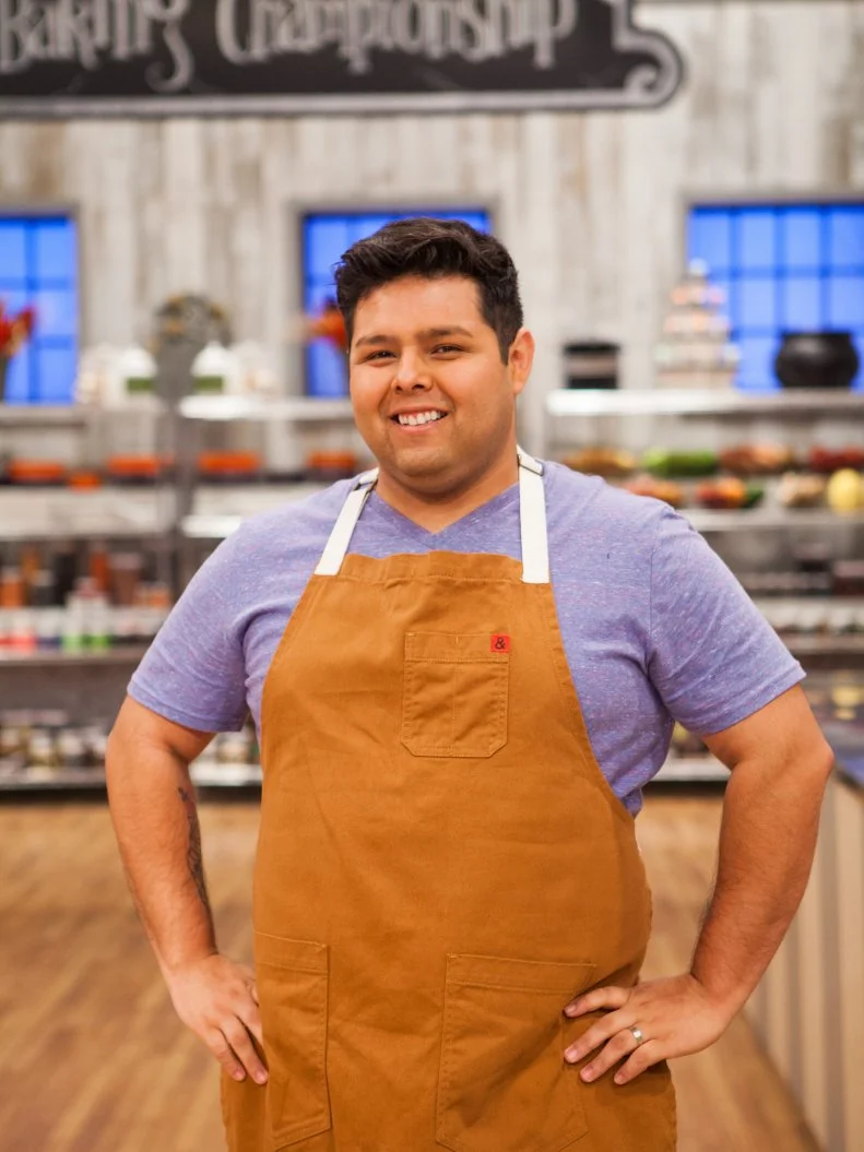 Ray Vizcaino, as seen on Halloween Baking Championship, Season 3.