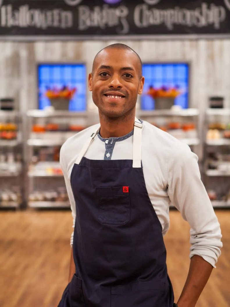 Tyler Davis, as seen on Halloween Baking Championship, Season 3.
