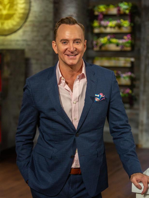 Host Clinton Kelly poses for a photo, as seen on Spring Baking Championship Season 5.