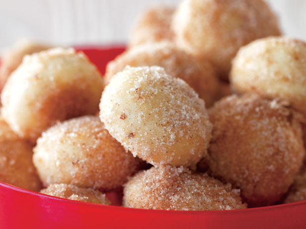 Hot Spiced Donut Holes (Sweet and Vicious Cookbook)