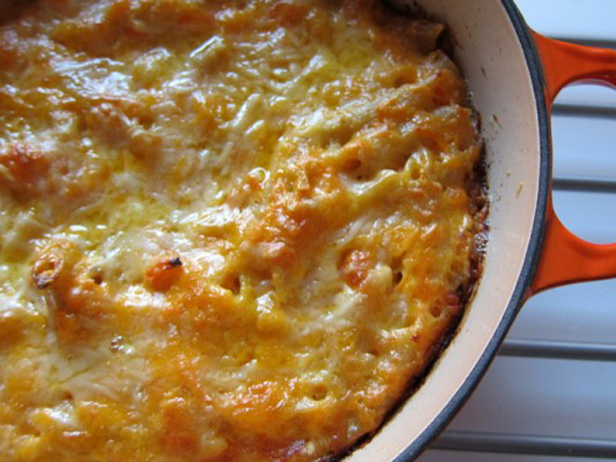 Baked Mac and Cheese with Carrots