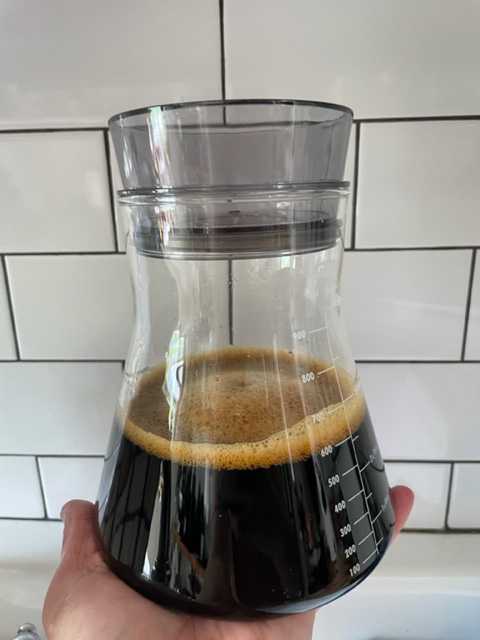 https://food.fnr.sndimg.com/content/dam/images/food/unsized/2022/05/rn_cold-brew-testing-1.jpg