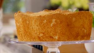 Giada's Angel Food Cake