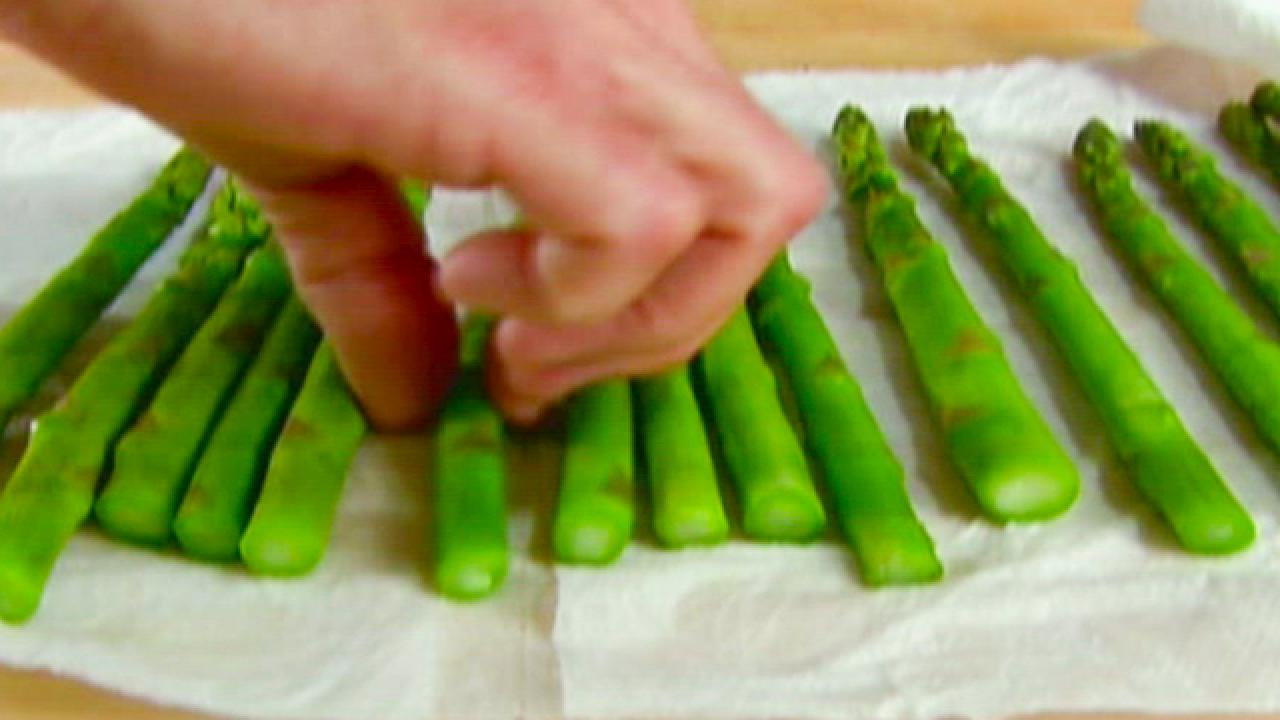Microwave-Steamed Asparagus