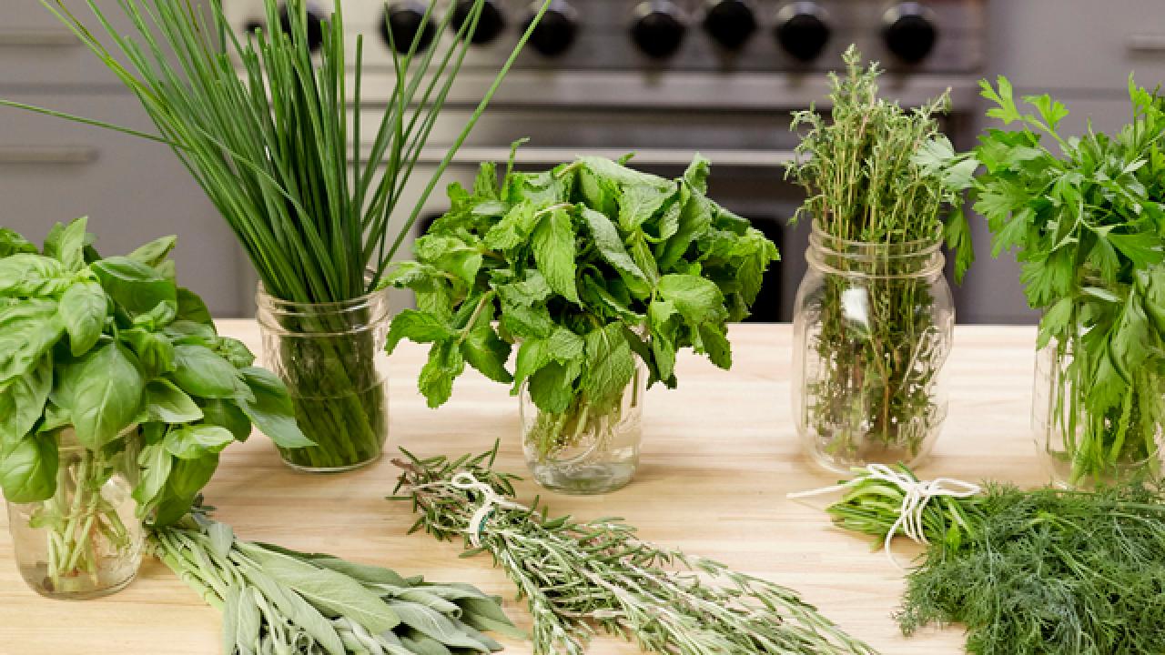 How to Buy and Store Herbs