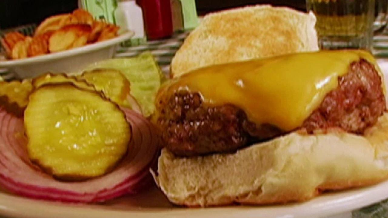 Bobby Flay: Cheeseburger