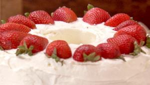 Ree's Strawberry Sparkle Cake