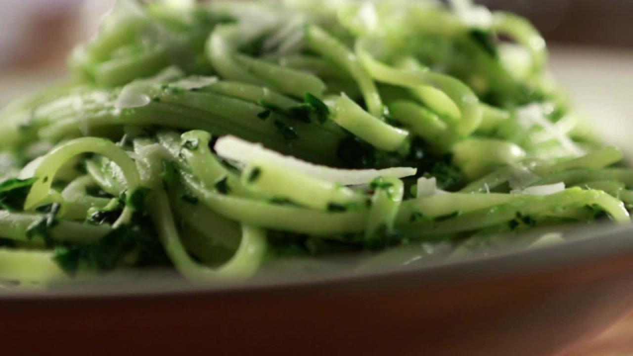 Fresh Kale Pesto With Linguini