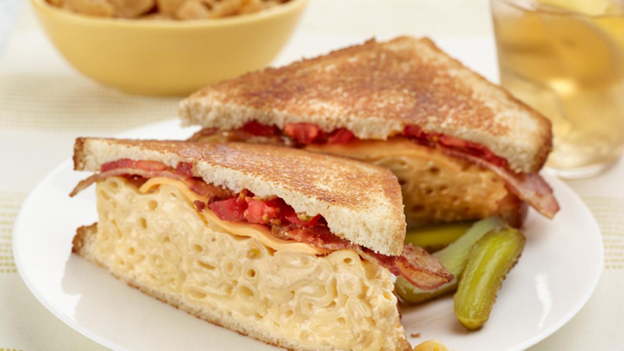 Mac 'n' Cheese-Plus Sandwich