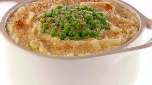 Baked Mashed Potatoes with Peas, Parmesan Cheese and Breadcrumbs image