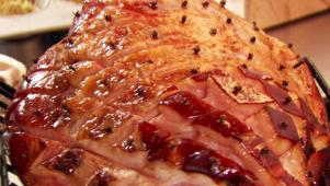 Sunday Brunch Glazed Baked Ham