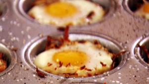 Baked Eggs in Potato Nests