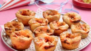 Giada's Cheesy Muffin Pizzas