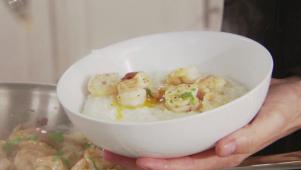 Sandra Lee Makes the Greatest Shrimp and Grits Ever