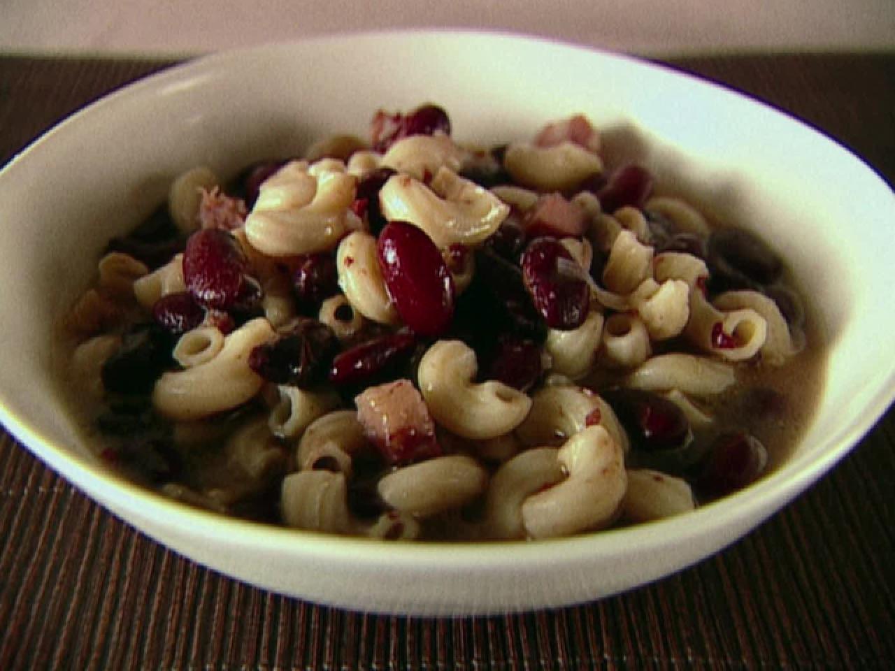 Pasta e Fagioli Recipe | Giada De Laurentiis | Food Network