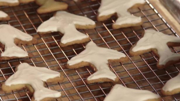 Airplane Sugar Cookies with Royal Icing
