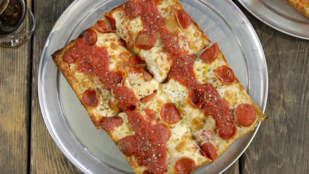 The Detroiter Pizza