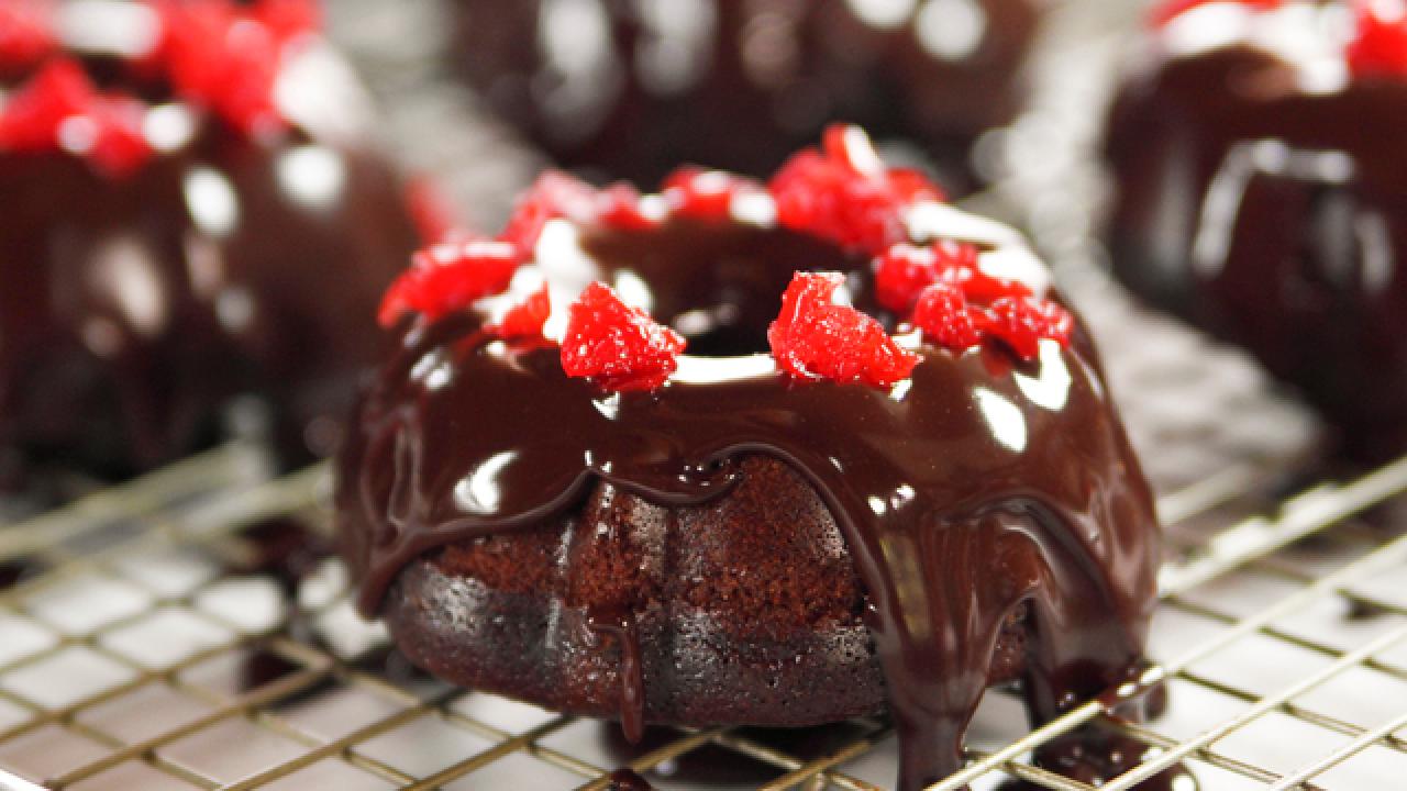 Chocolate-Cherry Bundt Cakes