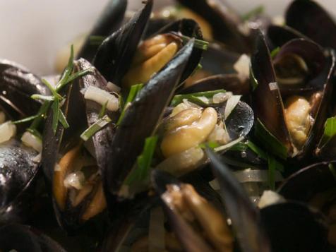 Mussels with Fennel and Beer