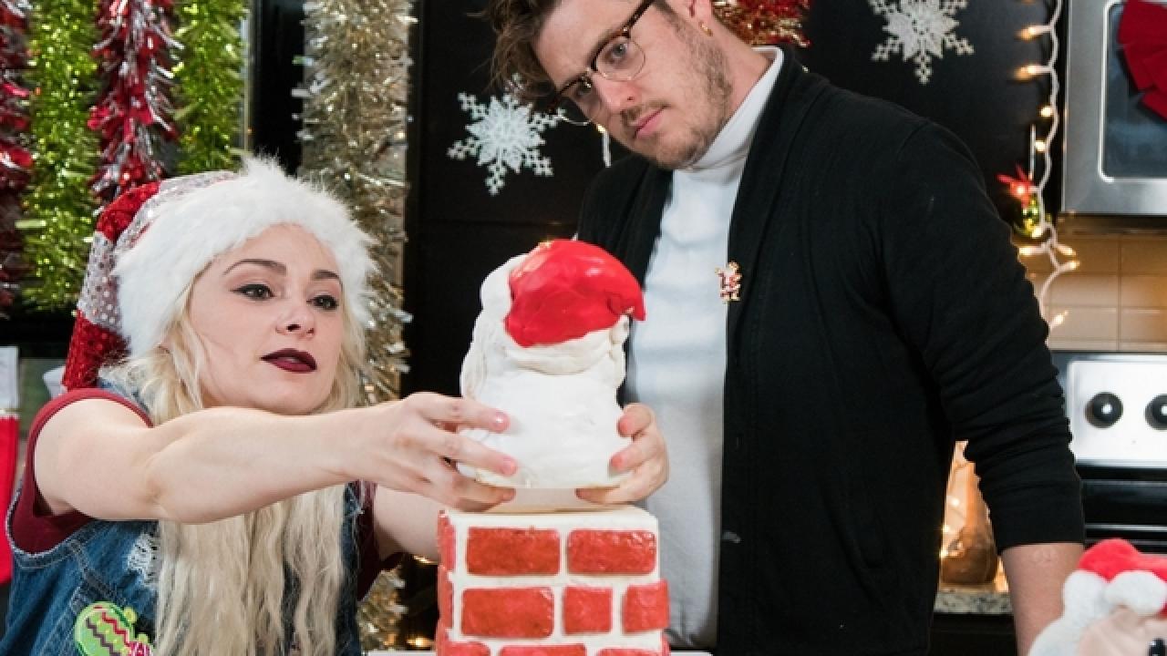 Stunning Real-Life Santa Cake