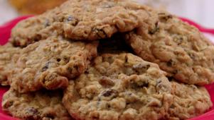 Schmaltz Oatmeal Raisin Cookies