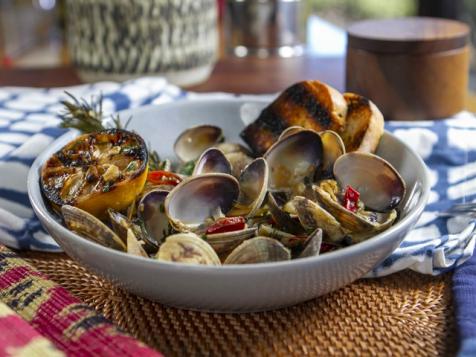 Steamed Clams with Lemons
