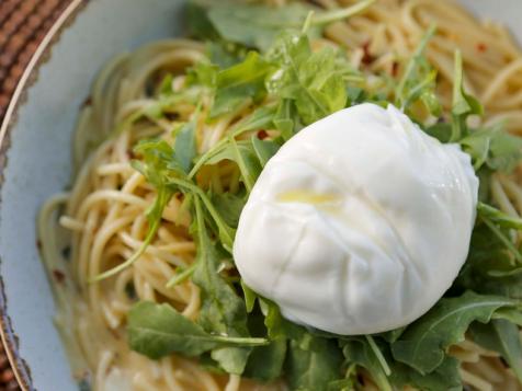 Spaghetti with Lemon, Garlic and Pecorino