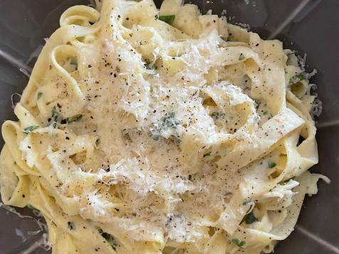 Low-Cal Fettucine Alfredo