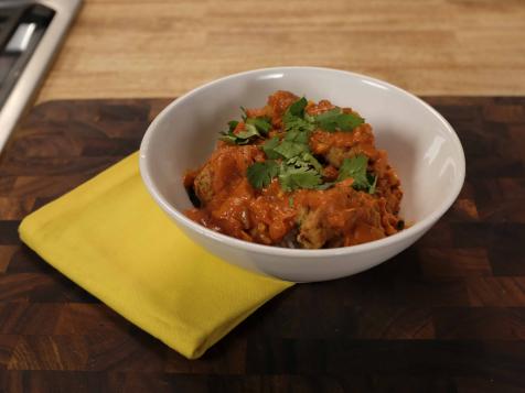 Vegan Dumpling Tomato Curry