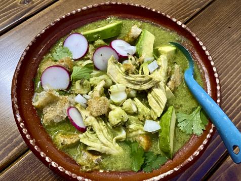 Pozole Verde con Pollo