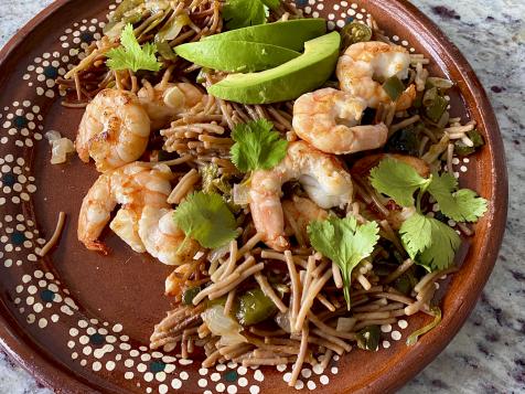 Fideo con Camarones
