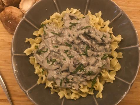 Nikki's Mushroom Stroganoff