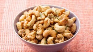 Rosemary Roasted Cashews