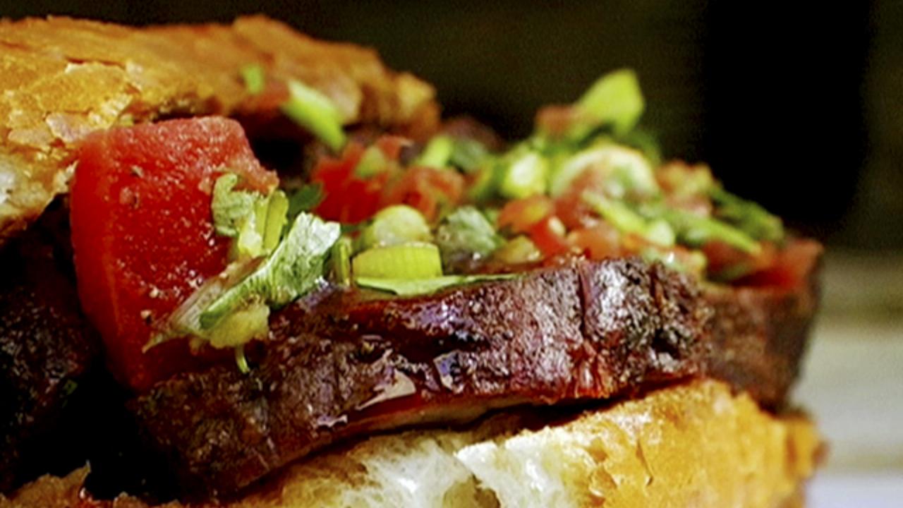BBQ Beef Sandwich With Cat