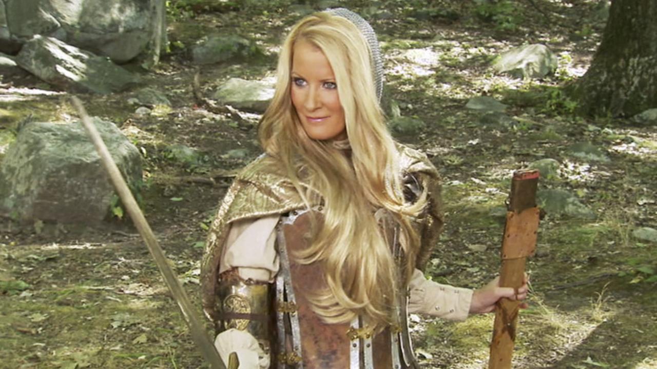 Halloween Fun With Sandra Lee