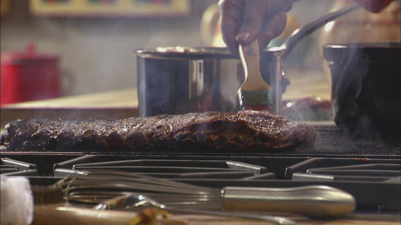 Ribs With Vinegar BBQ Sauce