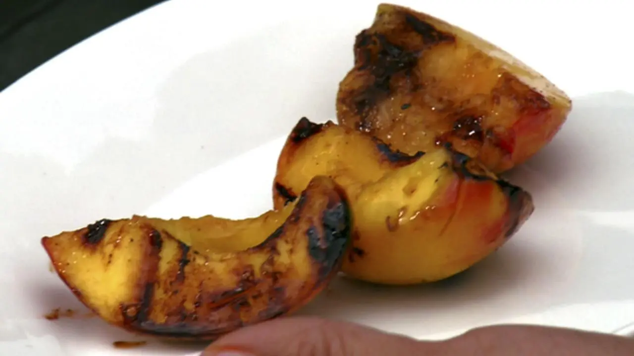 Gina's Peach Cobbler Ice Cream