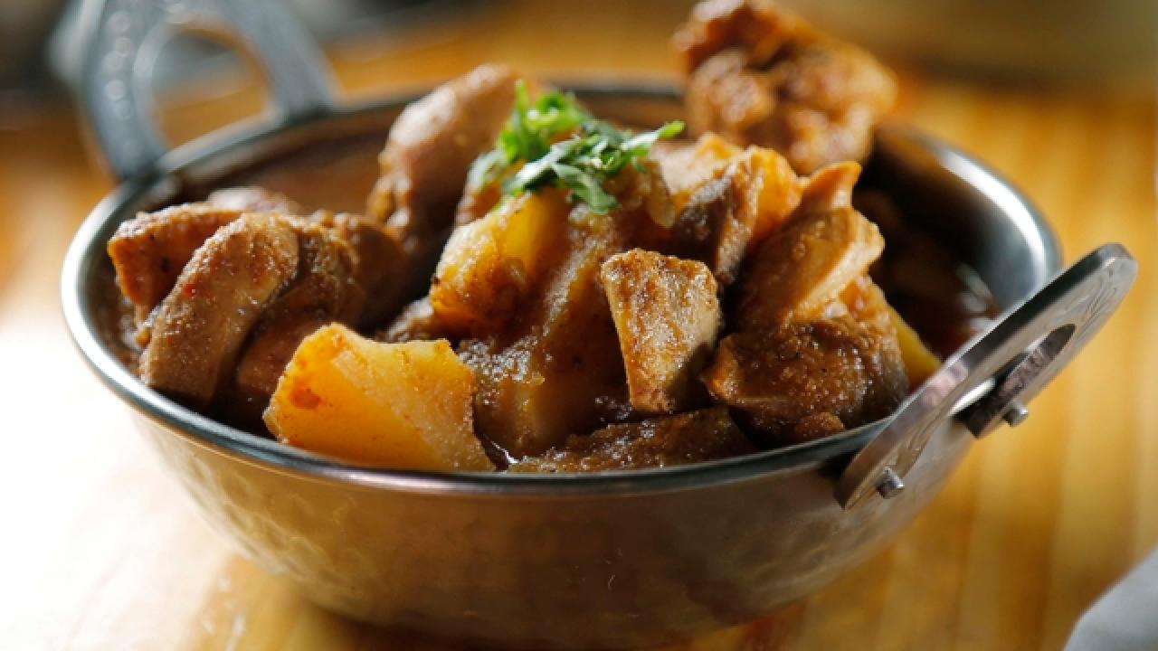 Chicken Vindaloo at Hari Om Cuisine